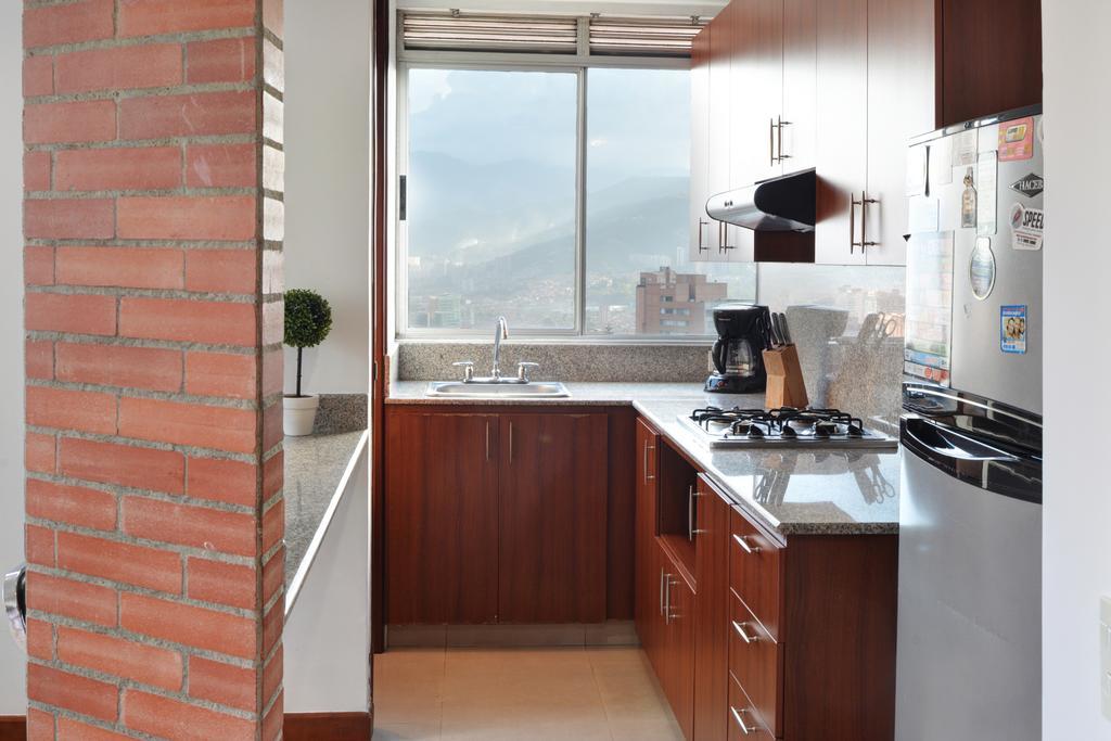 Blux Apartamentos Medellin Bagian luar foto